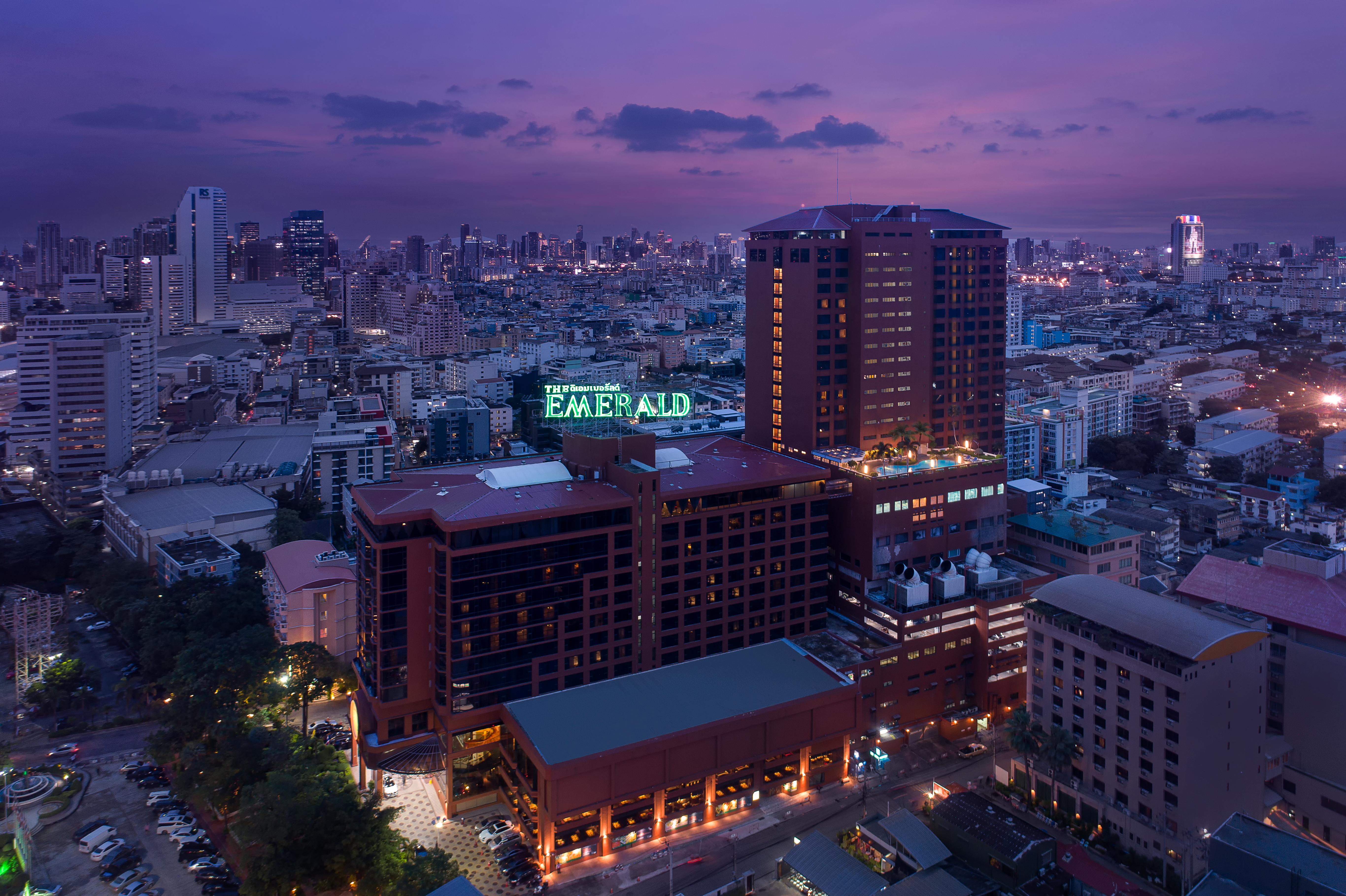 The Emerald Hotel Bangkok Exterior photo